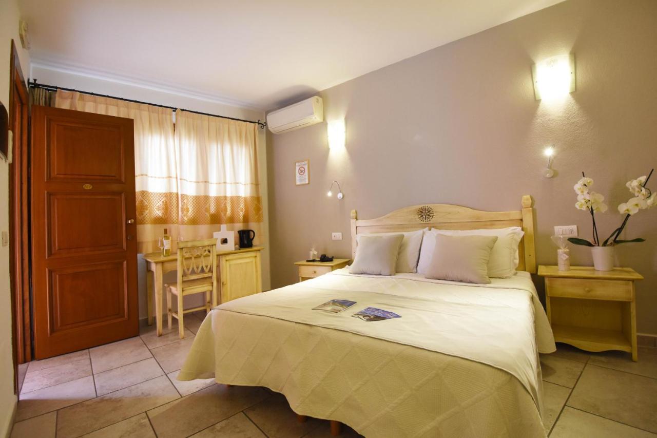 B&B I Graniti Sardi Villasimius Dış mekan fotoğraf