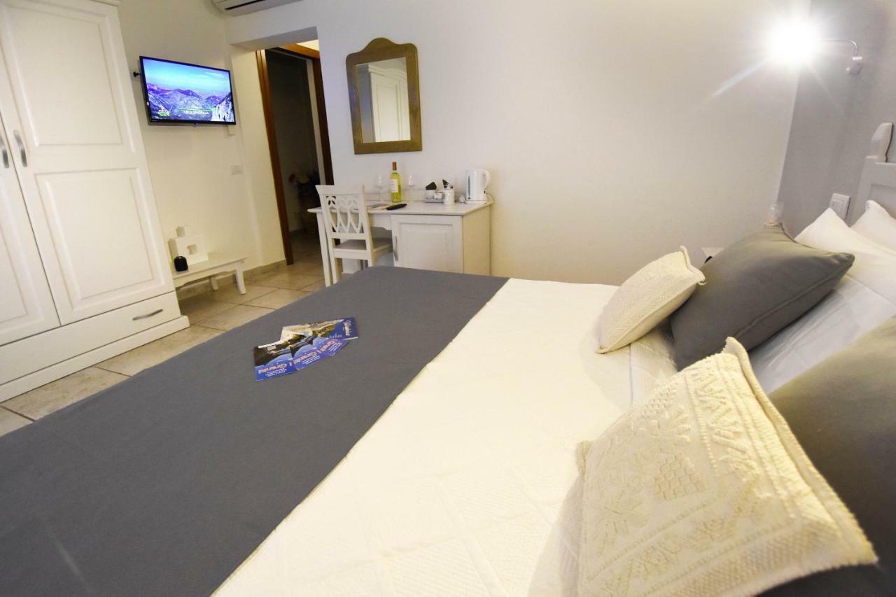 B&B I Graniti Sardi Villasimius Dış mekan fotoğraf